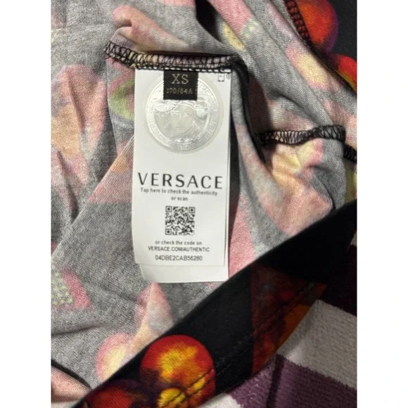 sz XSNEW $650 VERSACE Mens Black Cotton ‎ HEART RUNWAY PRINT Crew Neck T-SHIRT